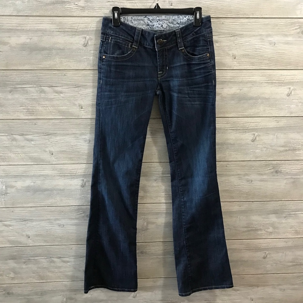 Women's Tag Flare Jeans